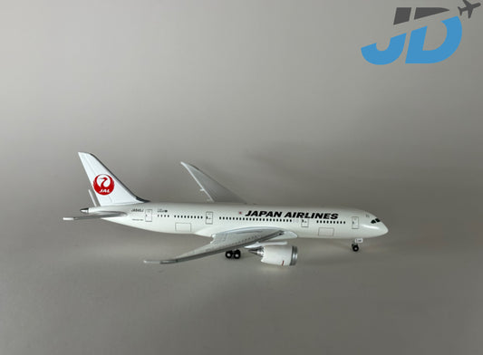 Japan Airlines Boeing 787-8 (JA848J)