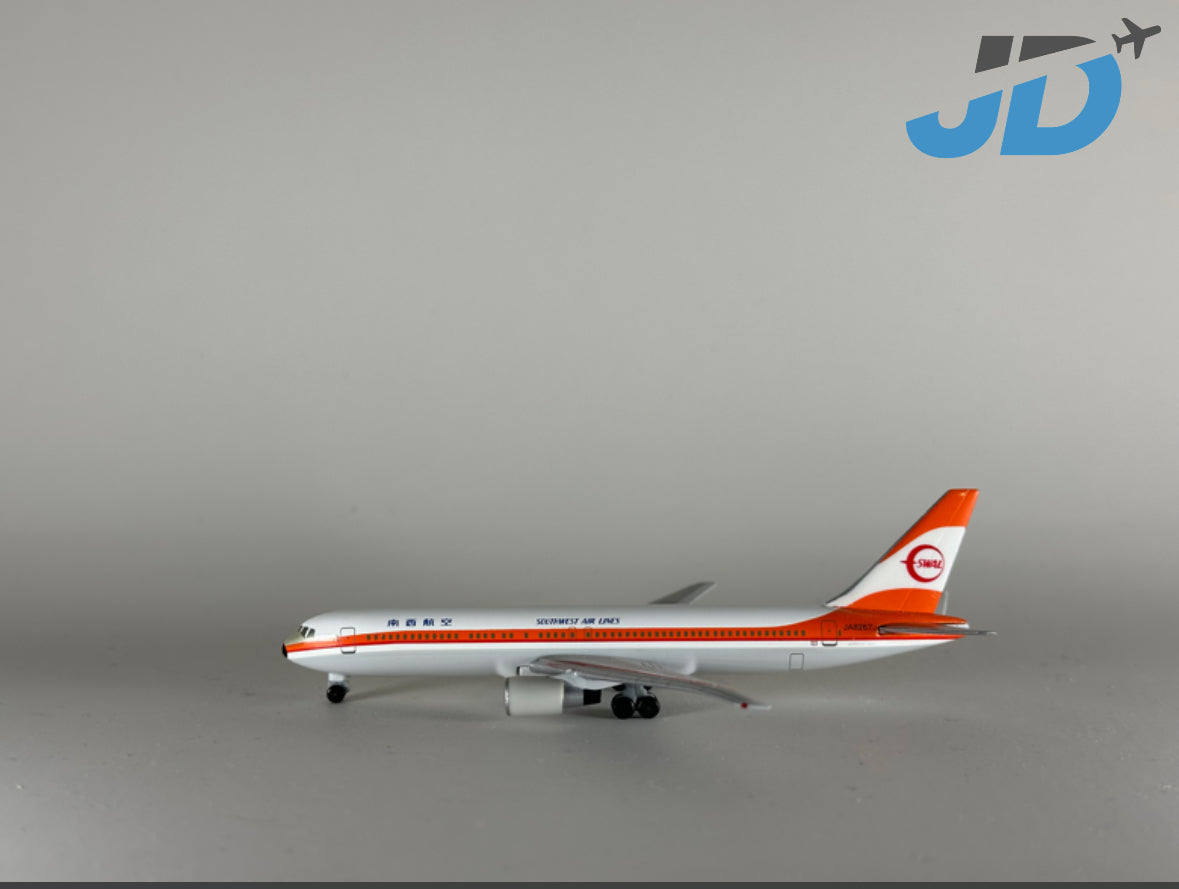 SWAL SOUTHWEST AIRLINES Boeing 767-300
