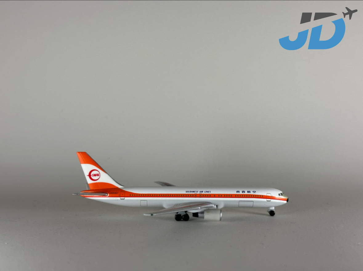 SWAL SOUTHWEST AIRLINES Boeing 767-300